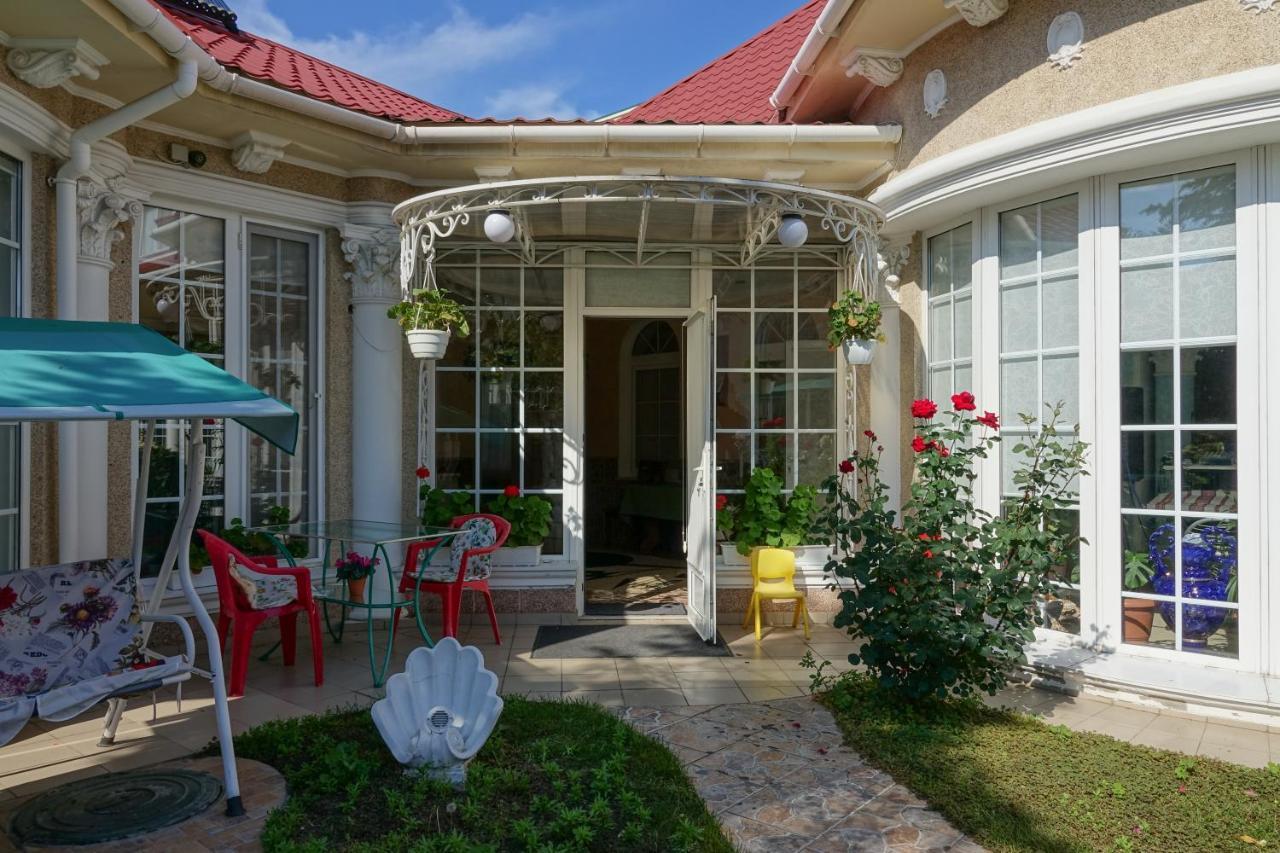 אודסה White House Apartments מראה חיצוני תמונה