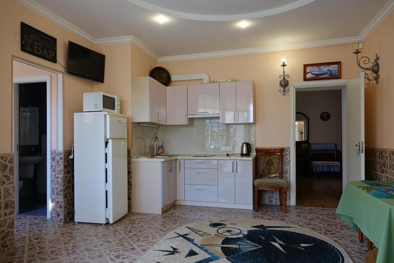 אודסה White House Apartments מראה חיצוני תמונה
