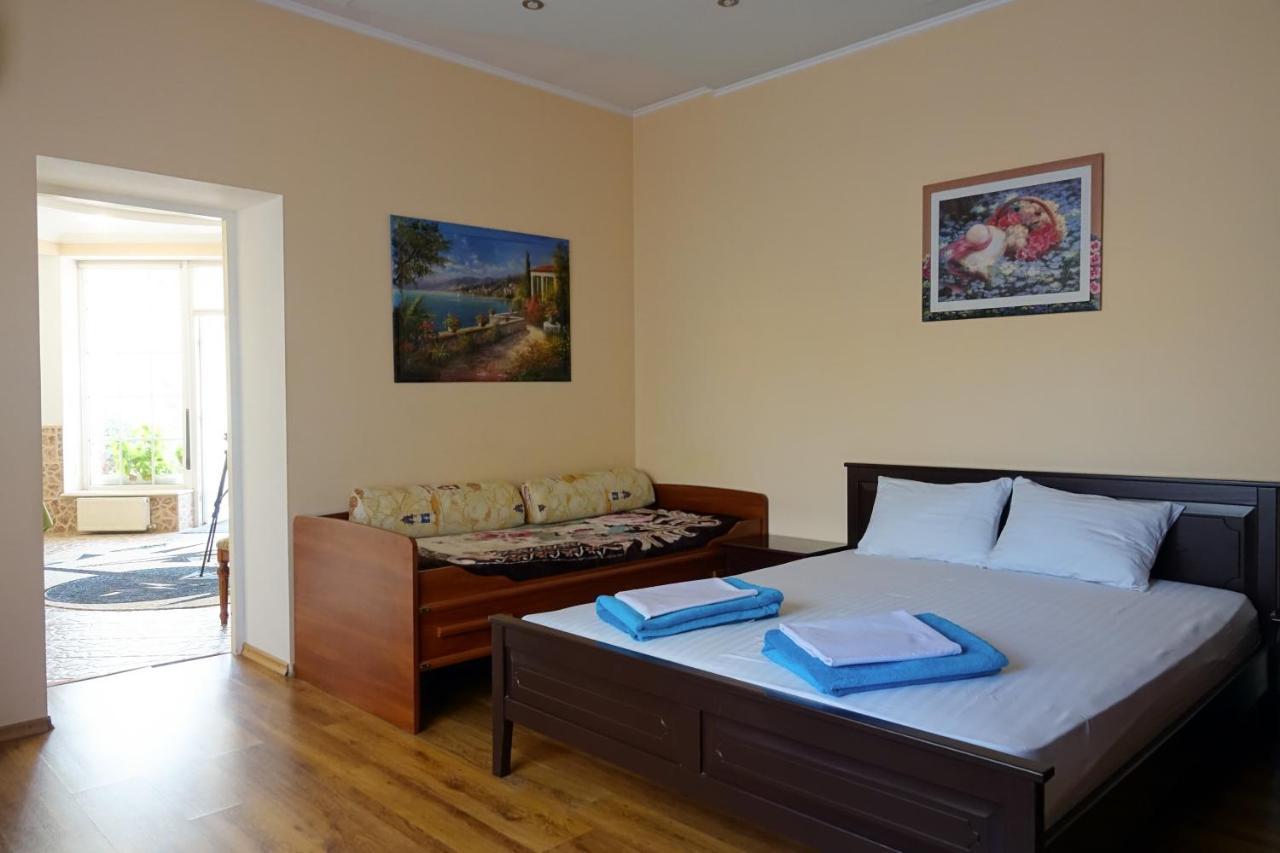 אודסה White House Apartments מראה חיצוני תמונה