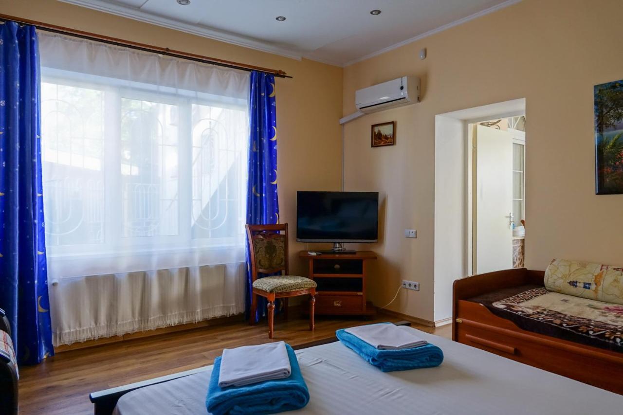 אודסה White House Apartments מראה חיצוני תמונה