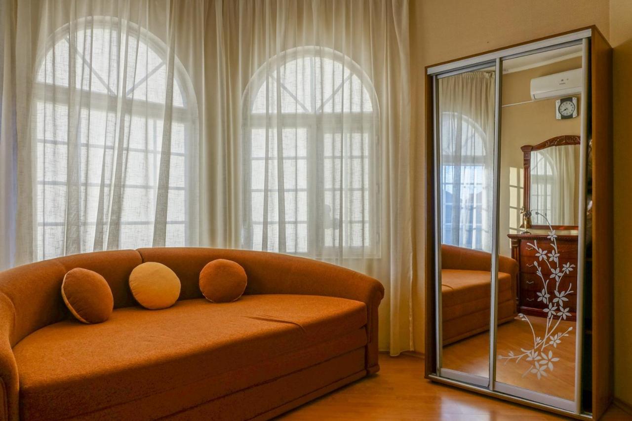 אודסה White House Apartments מראה חיצוני תמונה